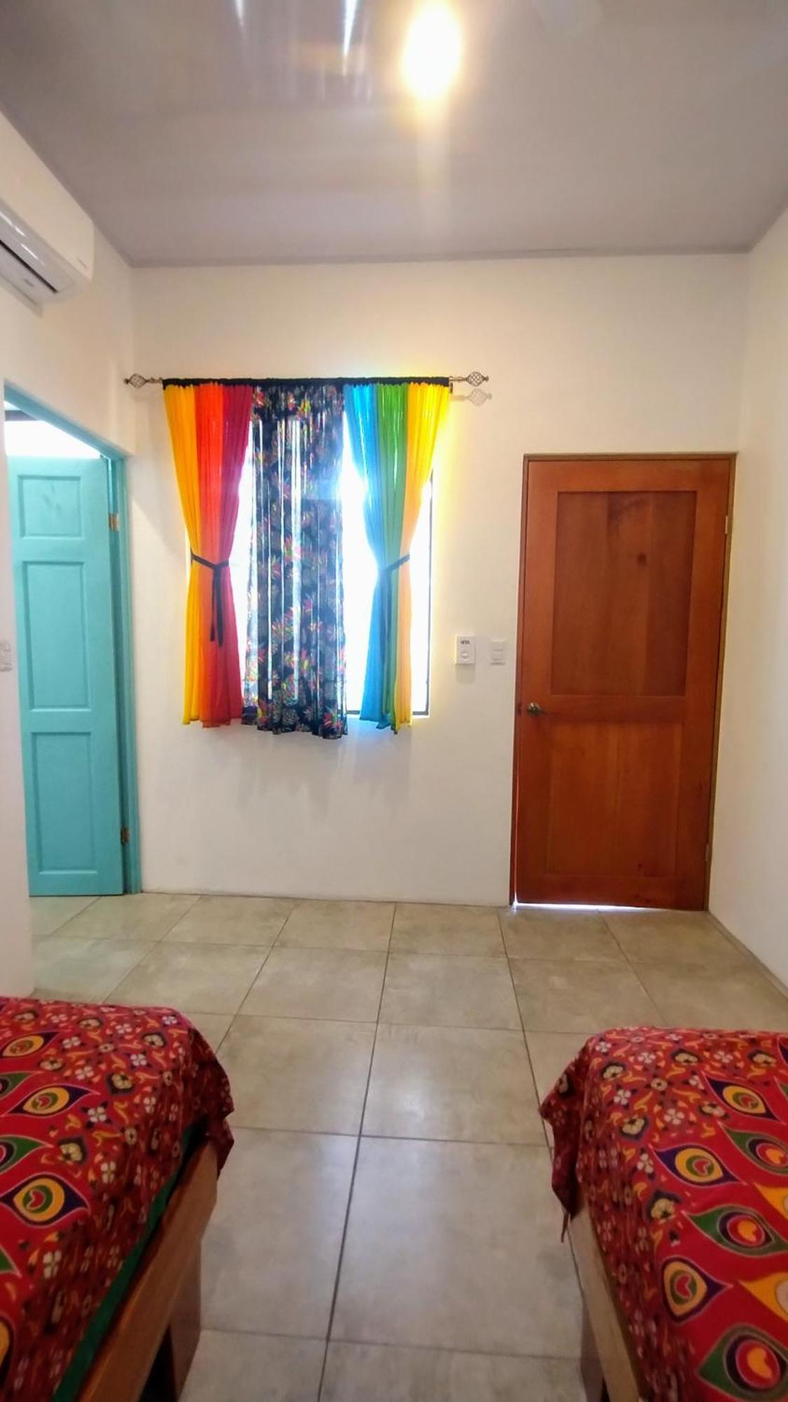 Casajungla Hostel Jaco Exterior photo